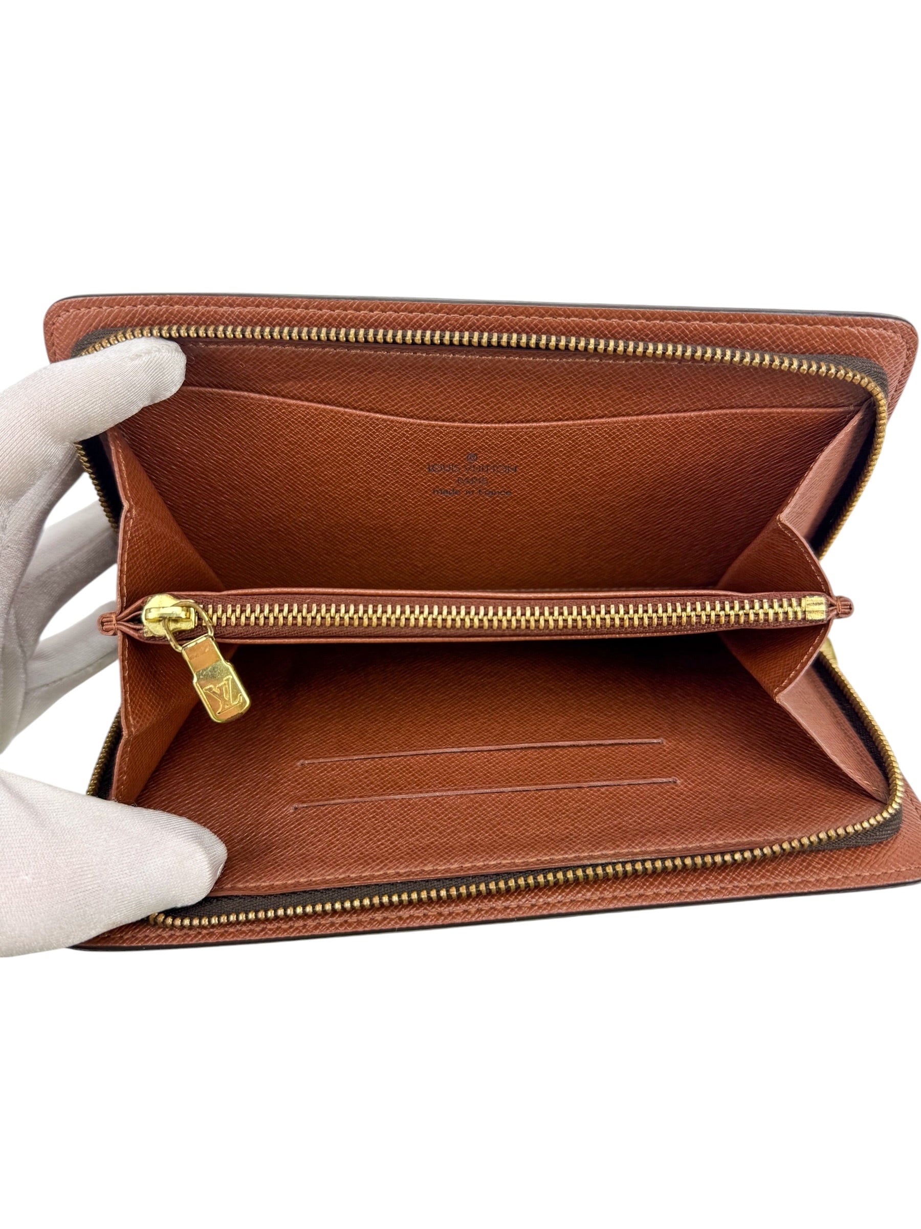 Louis Vuitton Vintage Monogram Zip Around Wallet
