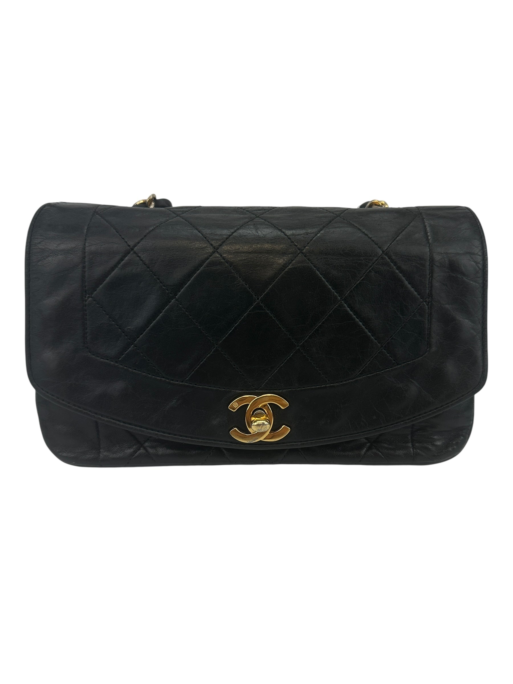 Chanel Vintage Black Lambskin Diana 22