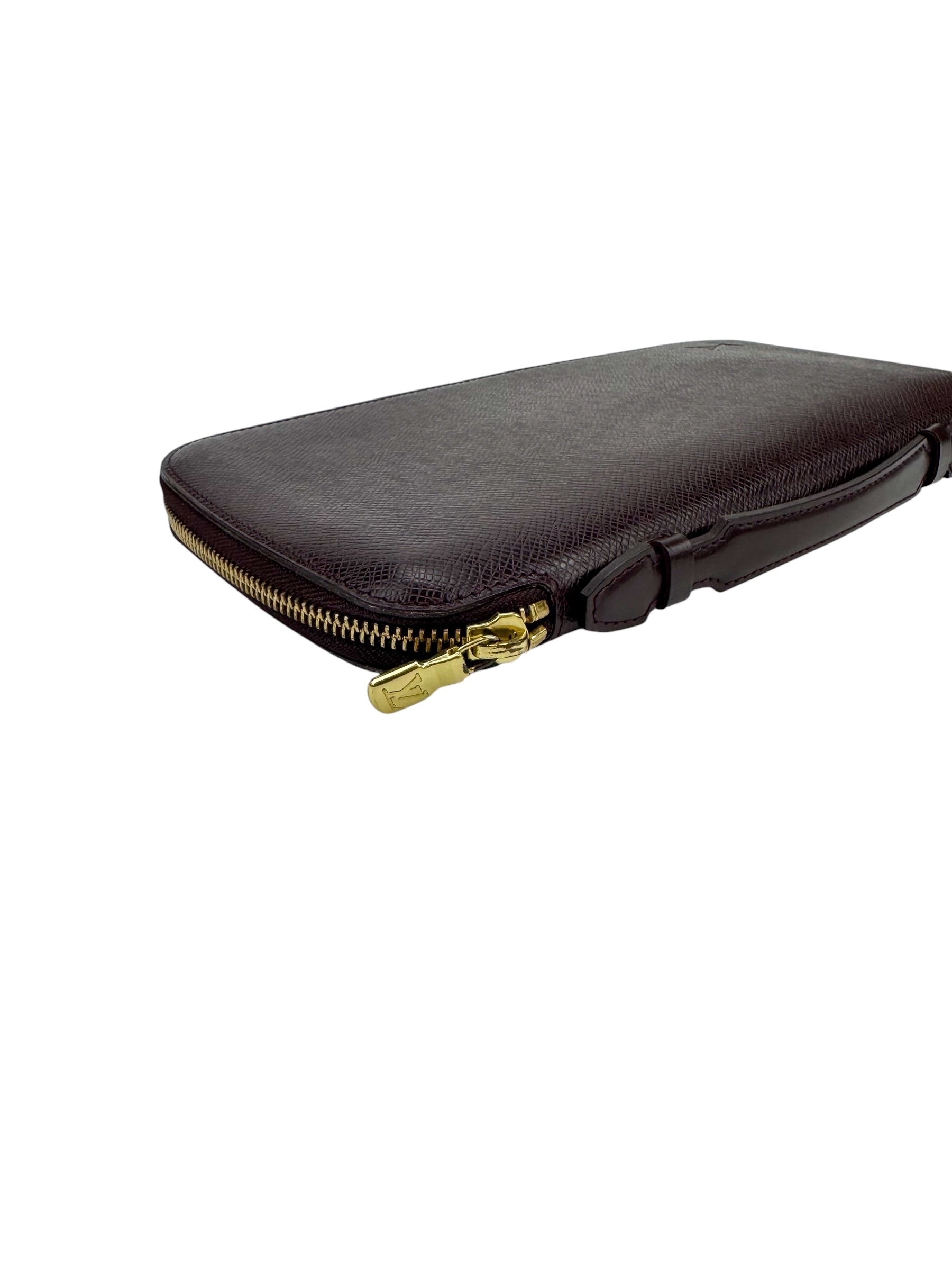 Louis Vuitton Taiga Atoll Organizer