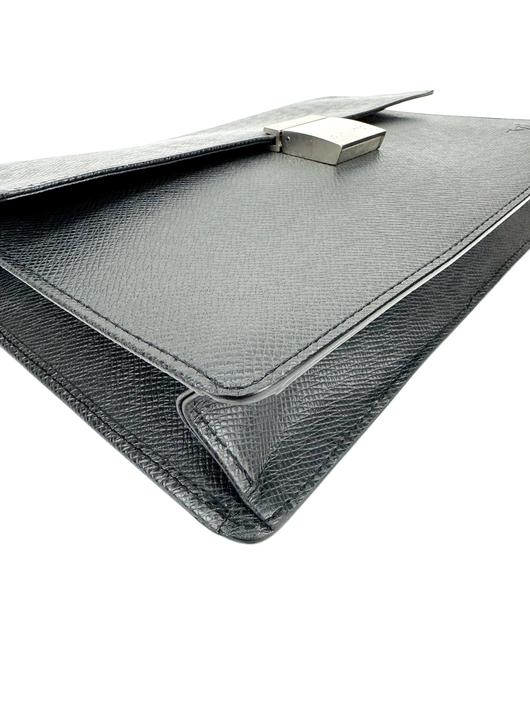 Louis Vuitton Black Taiga Artois Clutch/Wristlet