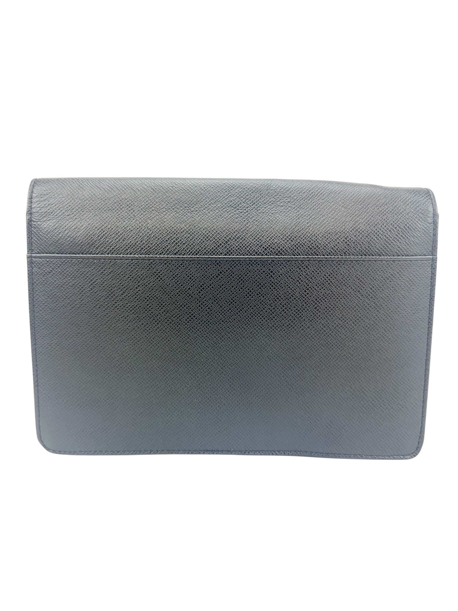 Louis Vuitton Black Taiga Artois Clutch/Wristlet