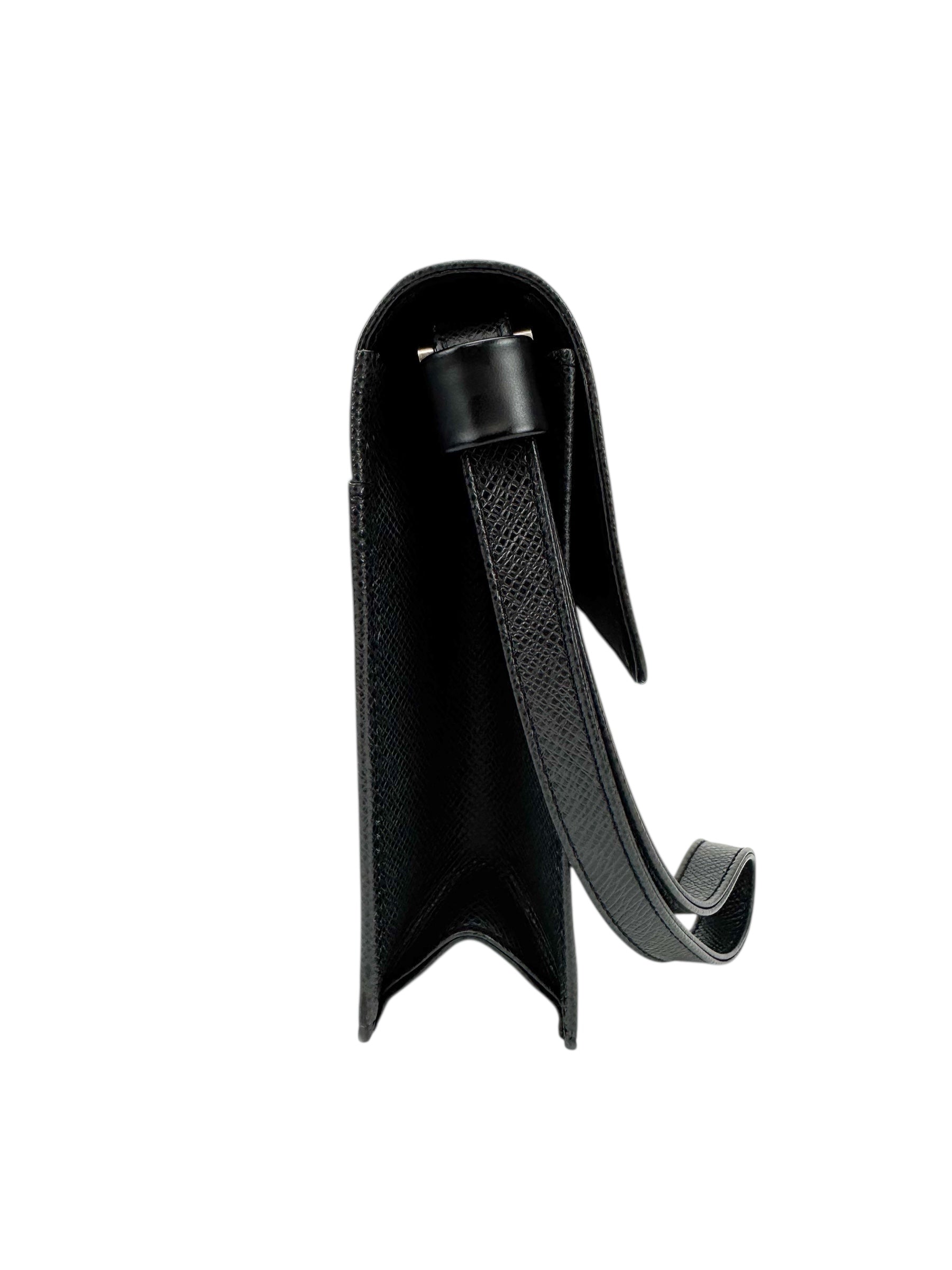 Louis Vuitton Black Taiga Artois Clutch/Wristlet