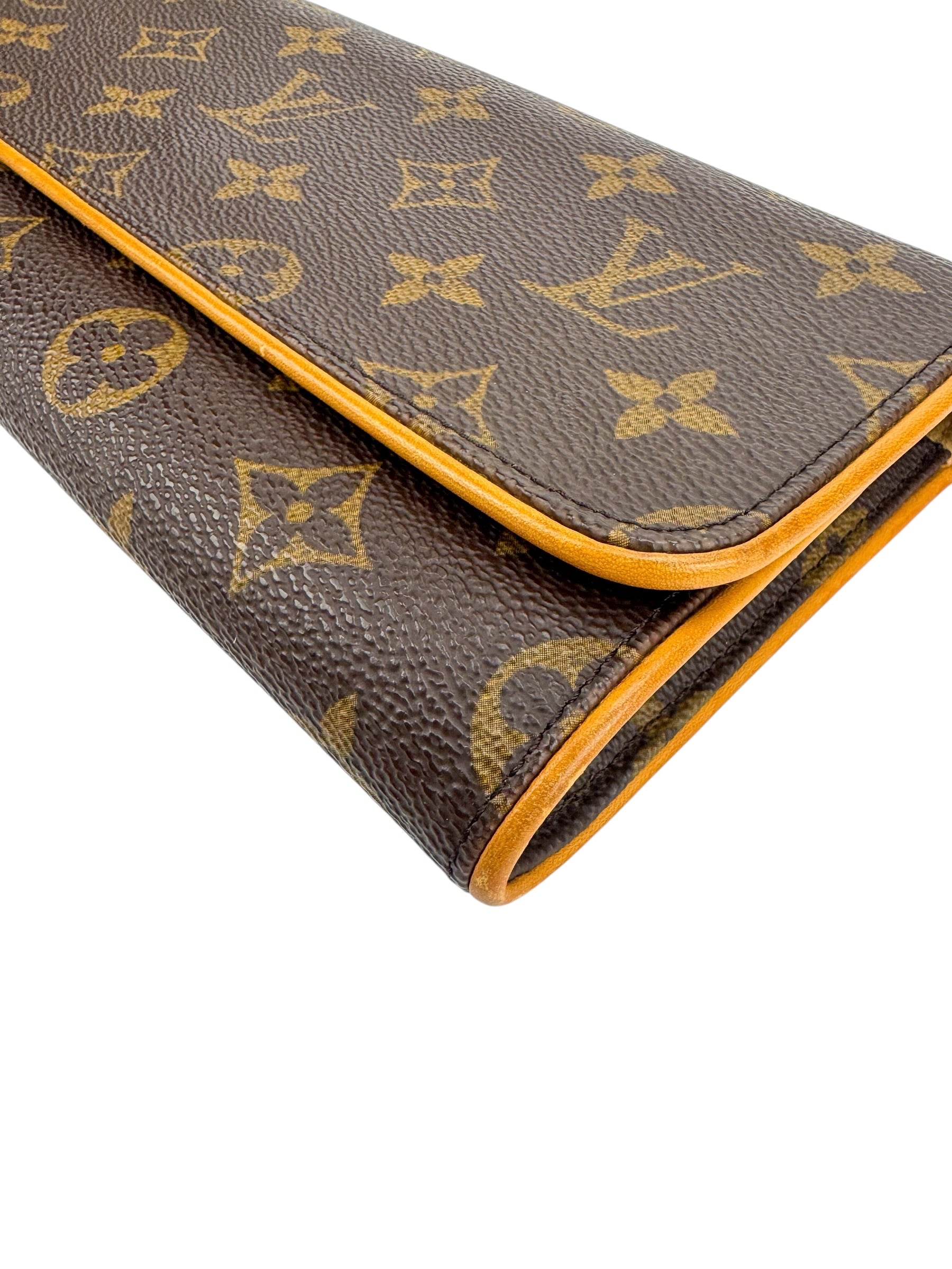 Louis Vuitton Monogram Twin Pochette GM