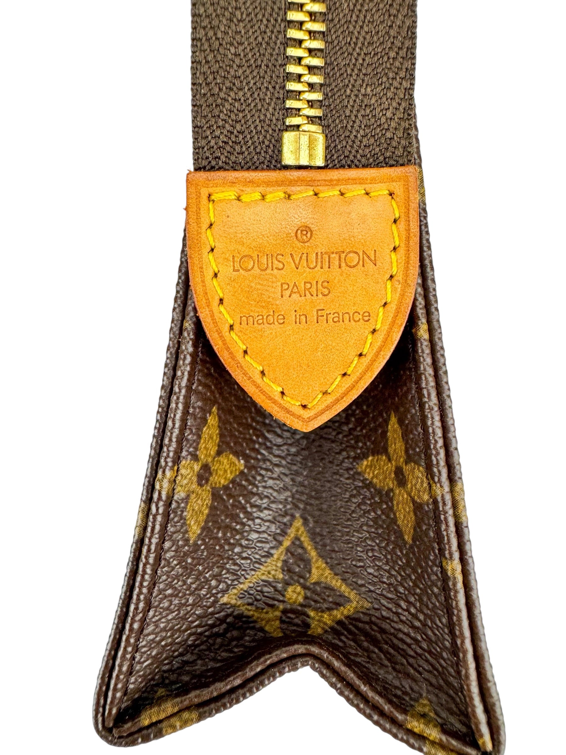 Louis Vuitton Monogram Toiletry 19