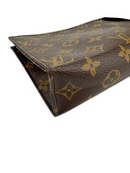 Louis Vuitton Monogram Toiletry 19